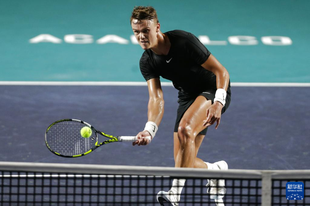 行车赛场上 行车赛场上