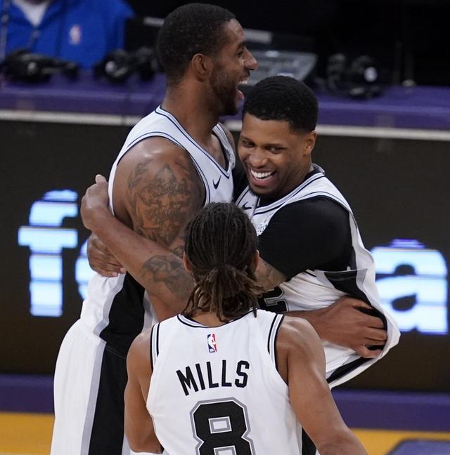 轻核心TO 轻核心TO